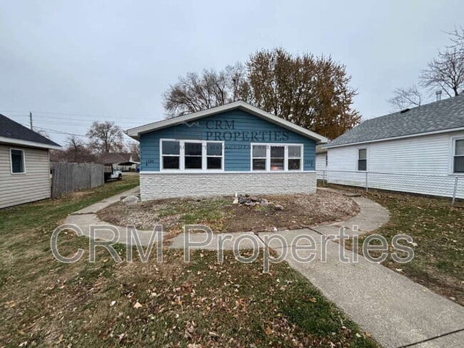 Building Photo - 1330 S Jay St Unit A