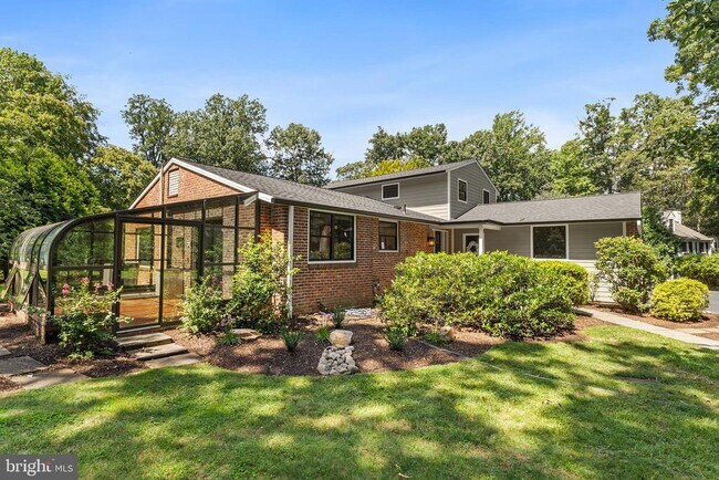 Photo - 749 Bair Rd