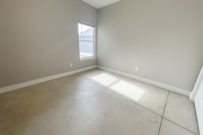 Photo - 2518/20 W 55th Unit 2518 W 55th