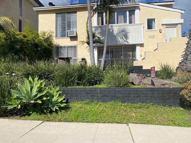 Photo - 10623 Kinnard Ave Unidad 10623