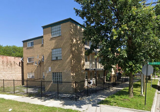 11456 S Hale St. Chicago IL - 11456 S Hale St. Chicago IL Apartment Unit 3S