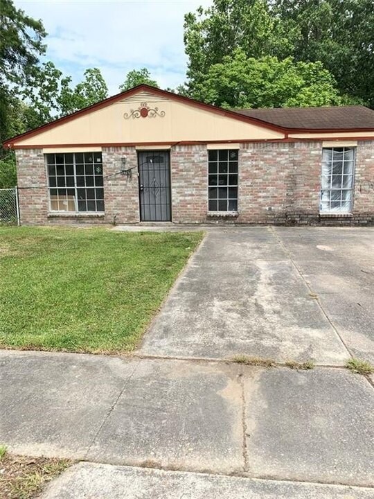 Photo - 2341 Caddy Dr