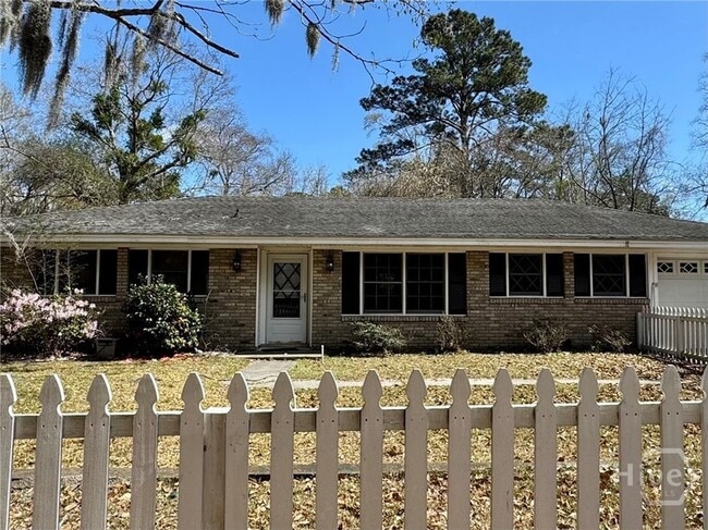 Building Photo - 12406 Largo Dr