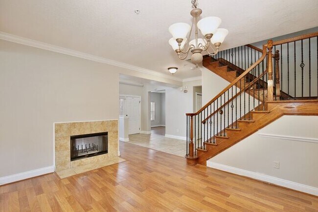 Photo - AGENT SHOWINGS ONLY! Stunning 3/2.5 Corner Unit Townhome with a Spacious 2 Car Garage in the Gate...