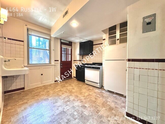 Photo - 4464 Russell-1W Unit 1W