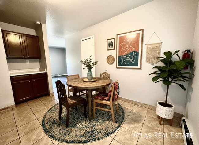 Photo - 4319 Dewey Dr Unit 1