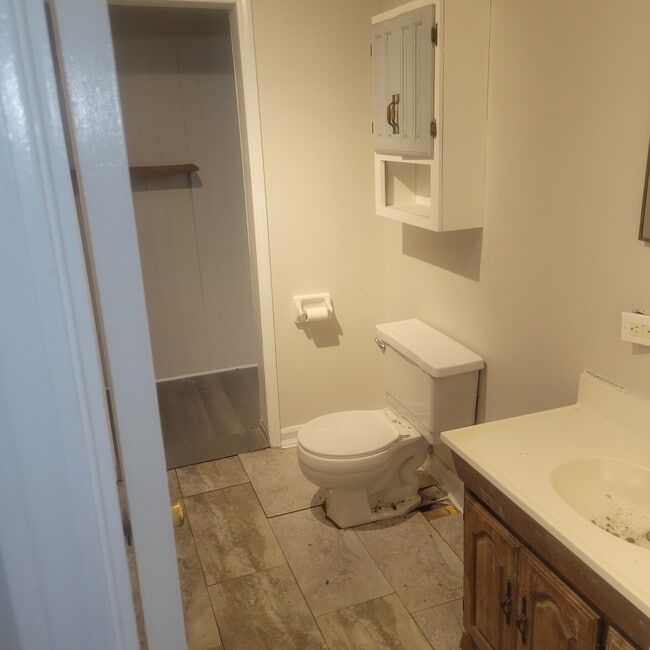 Photo - 418 Pervie Bolick St