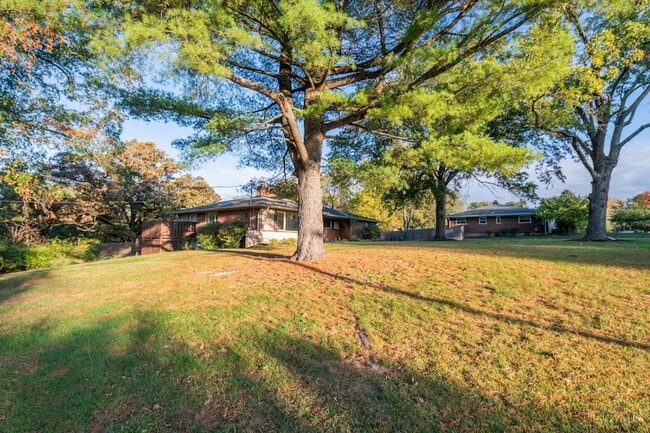 Photo - 5900 Donjoy Dr