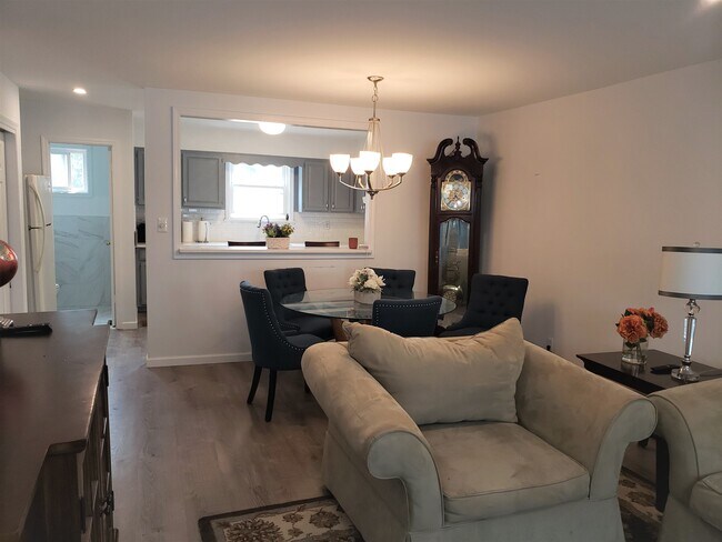 Photo - 375 Hope St Unidad #1