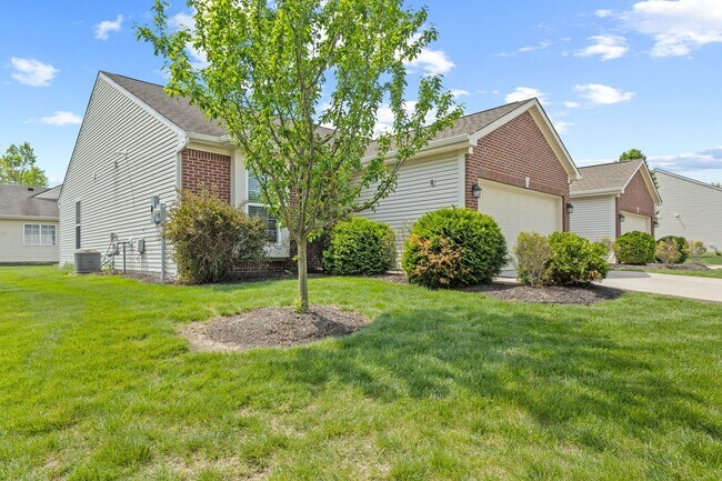 Photo - 2-Bed, 2-Bath Beautiful Home Available Now! Unidad 556 Dylan Dr