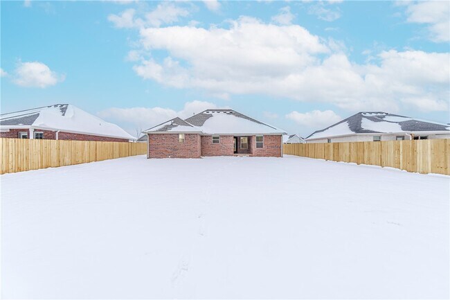 Photo - 933 Hampton St