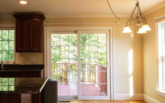 Photo - 171 N Main St