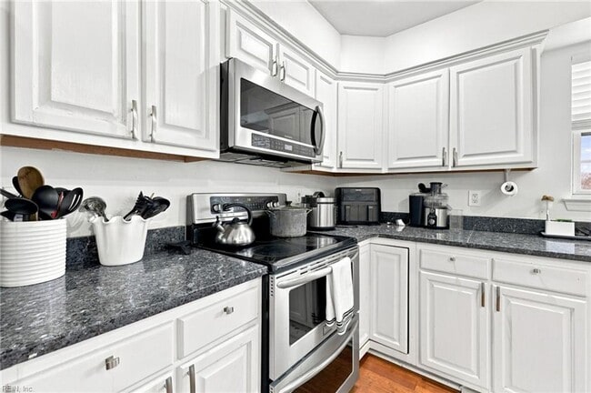 801 Aston Pl