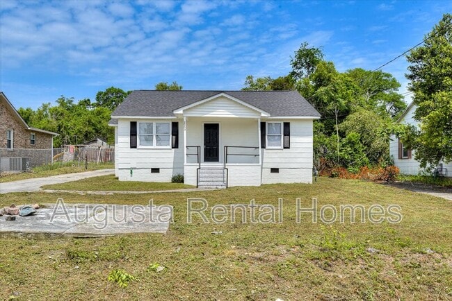 Photo - 2003 Ryan Rd