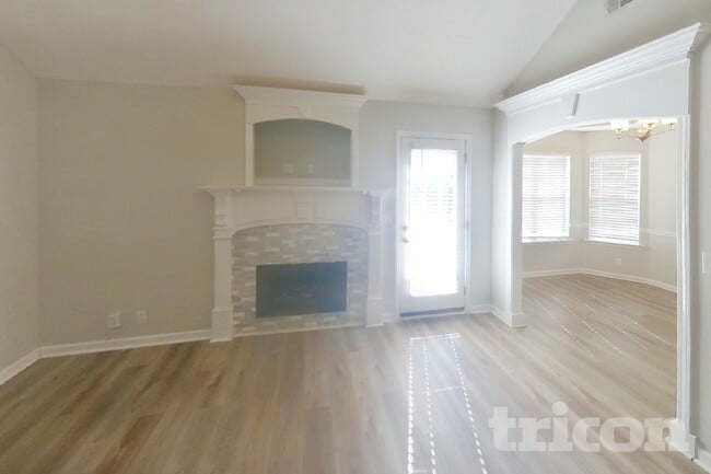 1507 Antebellum Dr