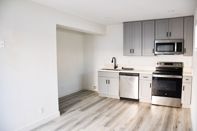 Photo - Valencia (994) Unit Valencia (994) #108