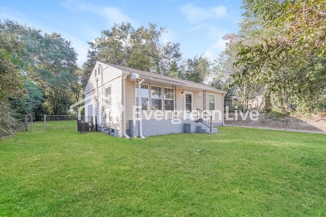 Photo - 2809 Jordan St