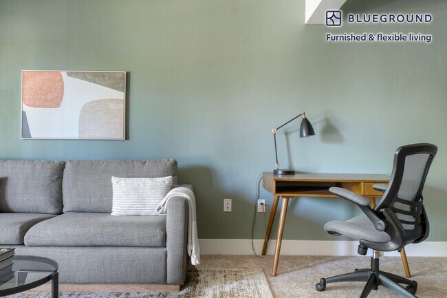 Photo - 350 Sharon Park Dr Unidad FL2-ID1446