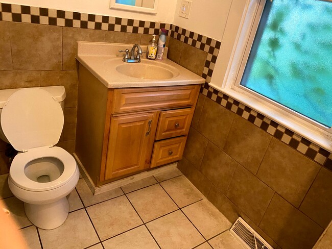Photo - 121 Merrymount Rd Unidad 1