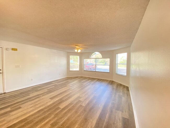 Photo - 2751 N Poinciana Blvd