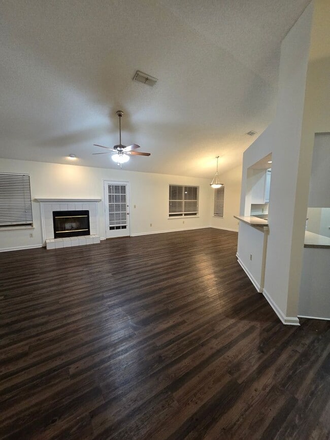 Photo - 3 Bedroom 2 Bath at Chimney Lakes