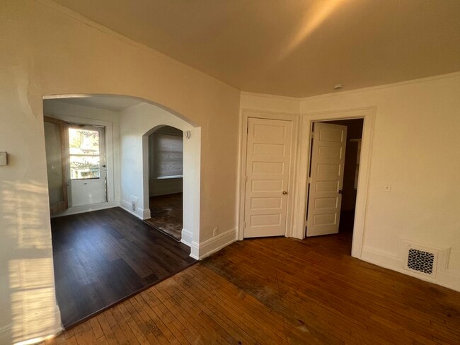 Photo - 1253 N 34th St