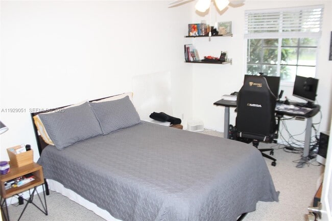 Photo - 2568 Jardin Pl