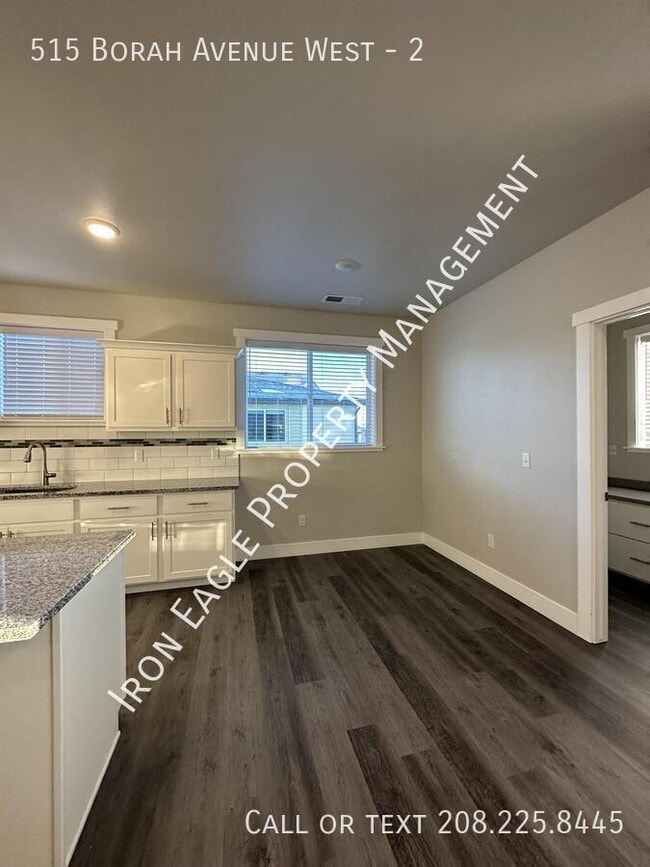 Photo - 515 Borah Ave W