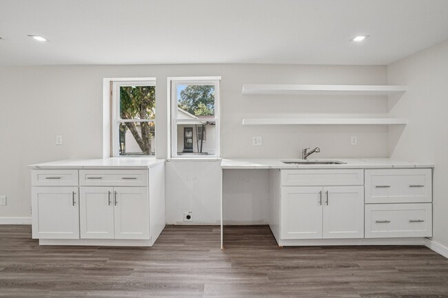 Photo - 2700 Alhambra Cir