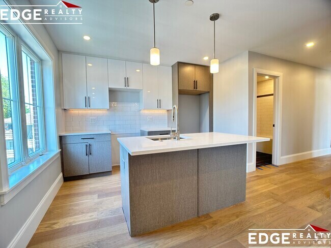 Building Photo - 344 Market St Rental