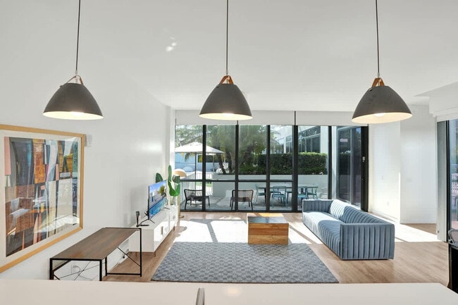 Photo - 1220 17th St Unidad SI ID1504115P