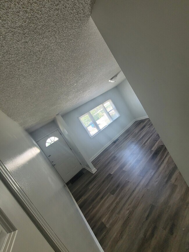 Photo - 612 Popal St Unit 612A Poplar st