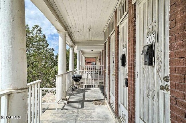 Photo - 505 W Missouri Ave