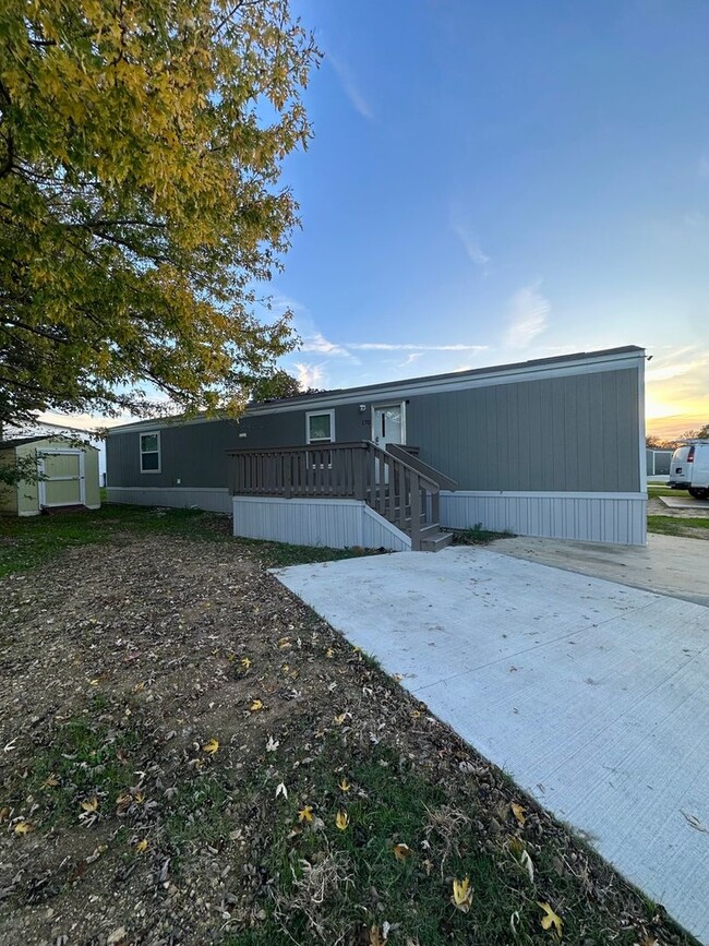 Photo - 2800 Fort Worth Dr