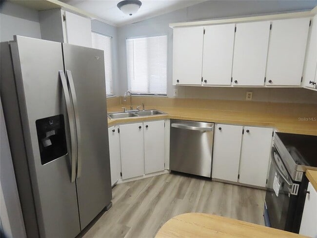 Photo - 1077 Quail Dr