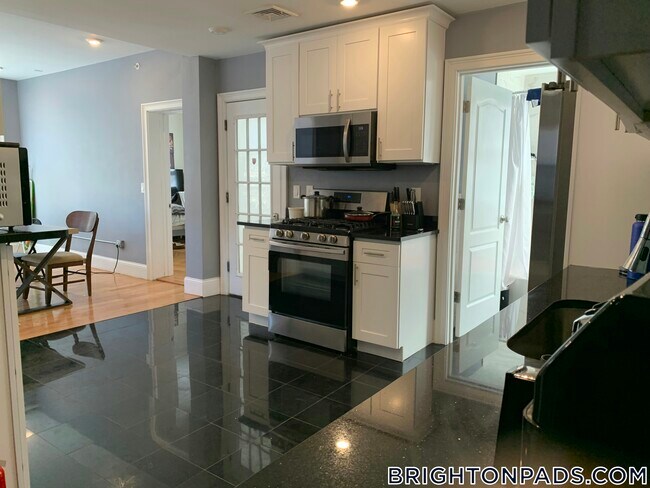 1778 Commonwealth Ave Unit 1