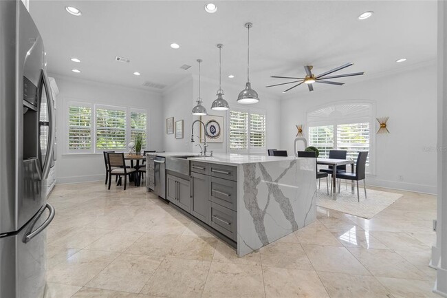 Photo - 4802 W Beachway Dr