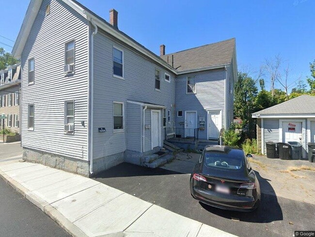 Building Photo - Spacious 1 BED 1 BATH Unit 1F