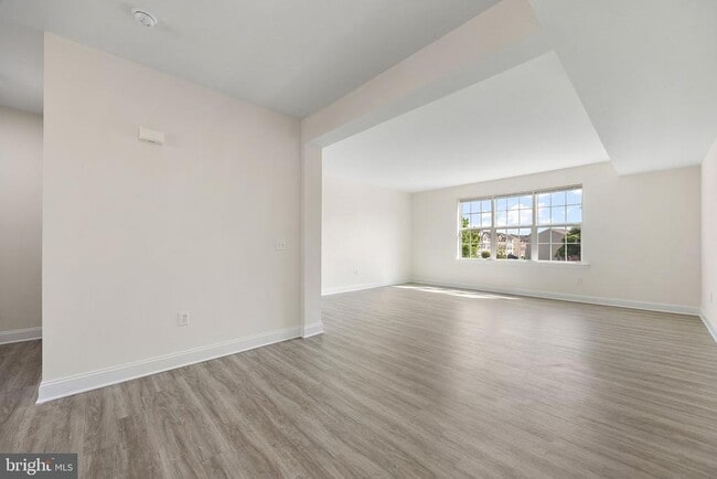 Building Photo - 607 Pony Ln