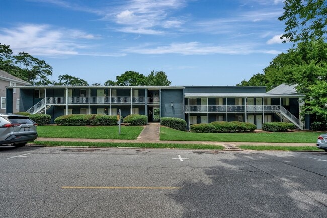 Photo - Glen Iris Arms