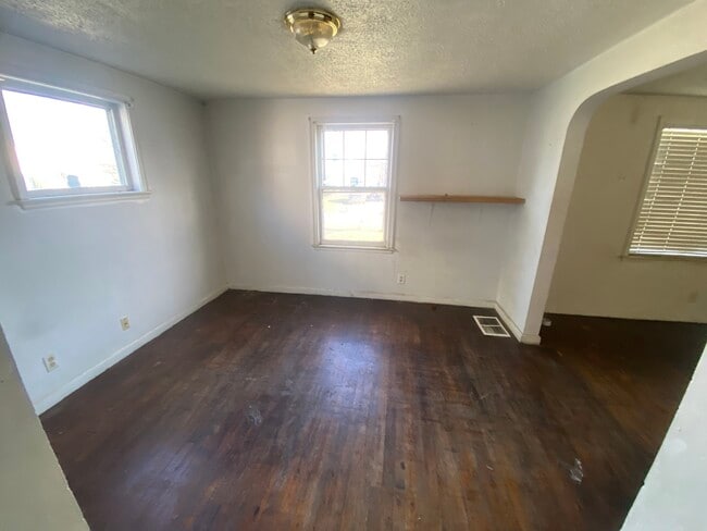 Photo - 2429 Bretton Pl