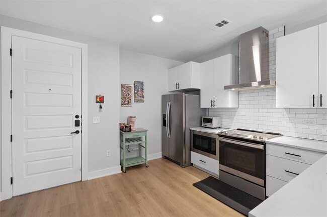3101 Govalle Ave Unit 210