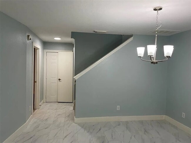 Photo - 6310 Hall Pond Ct