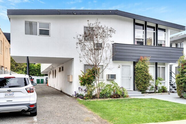 Photo - Hamilton Apartments