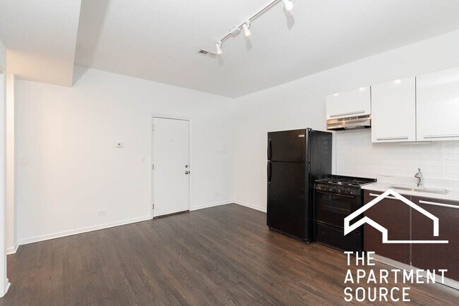 Photo - 5054 N Winthrop Ave Unit 313