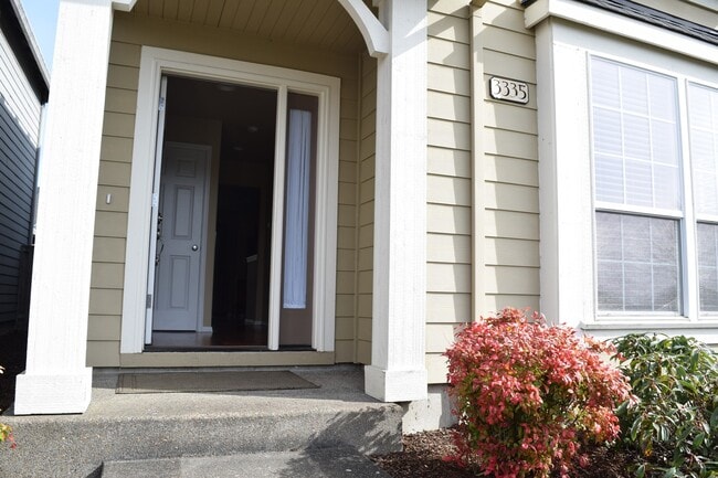 Photo - 3335 SE Midvale Dr