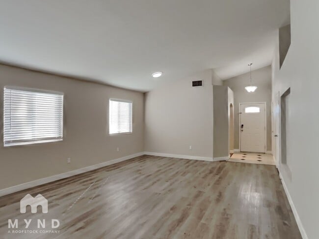 Photo - 5304 Del Lago Dr