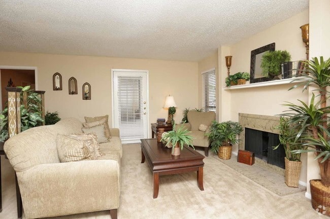 Living room 1 - Woodlyn