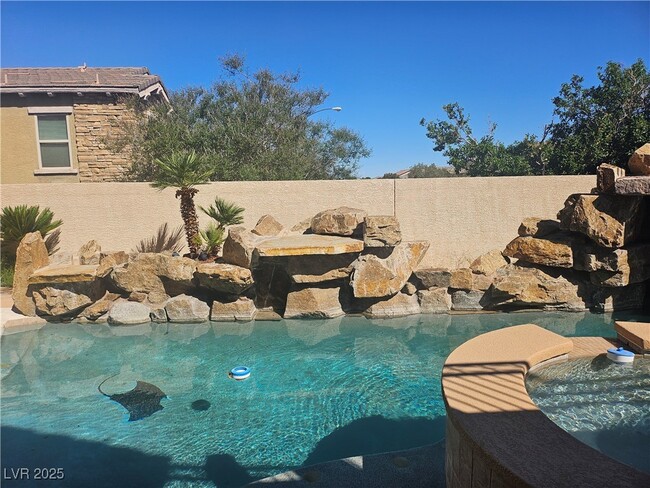 Photo - 637 Doubleshot Ln