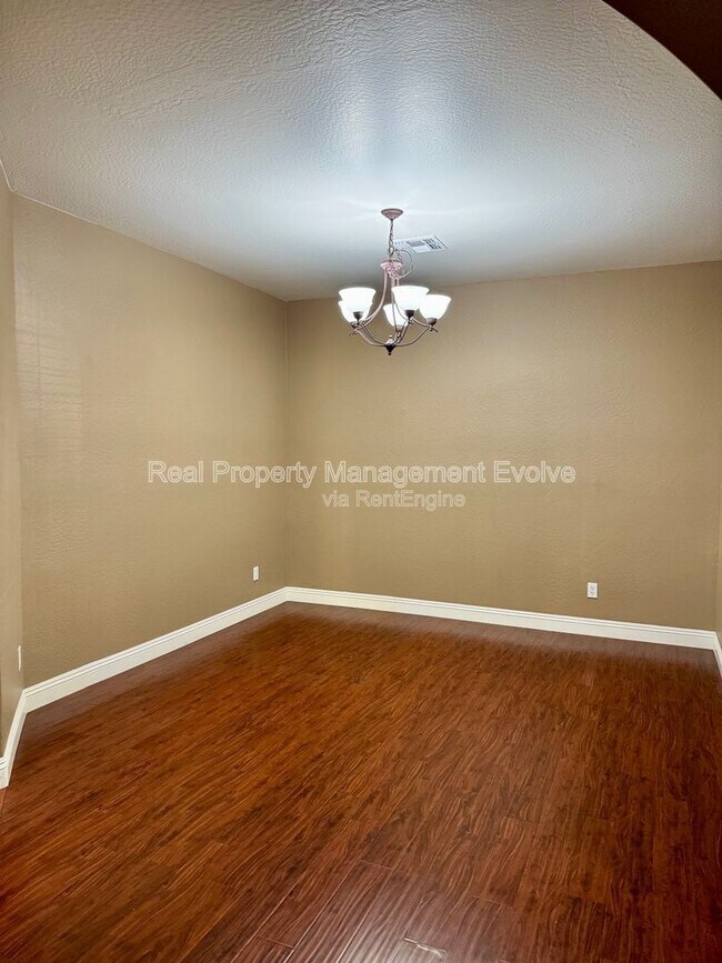 Photo - 9156 W Mine Trail